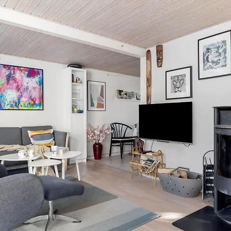 6736-allinge-thorkildsvej-8 بيت للعطل إلينغه